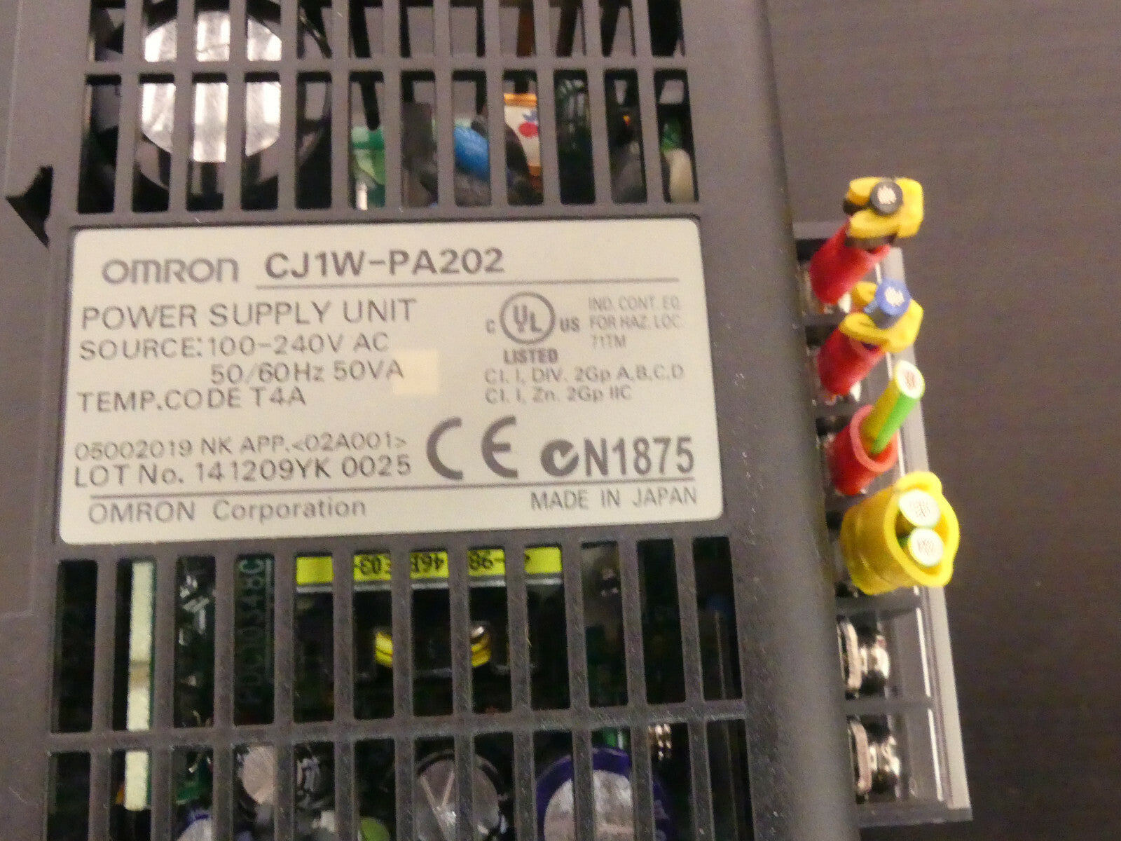 Omron CJ1W-PA202
