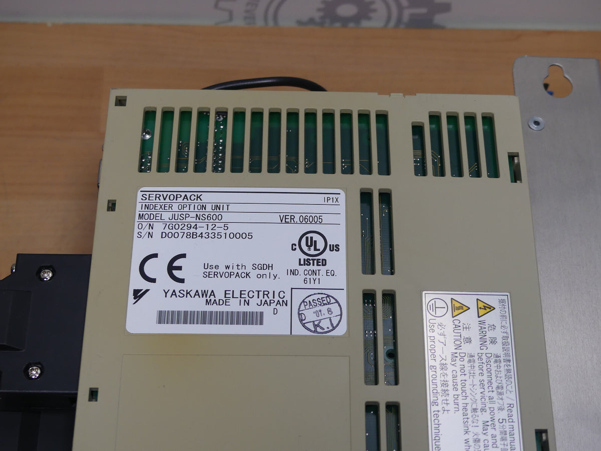 Omron SGDH-04AE-0Y MIT JUSP-NS600