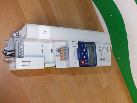 LENZE I55AE240F10V10000S mit I5MADK0000000S 5.5 kW used s.Bilder