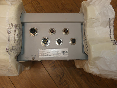 Allen-Bradley 1756-L72EROM  Armor ControlLogix On-Machine Controller  s.Bilder