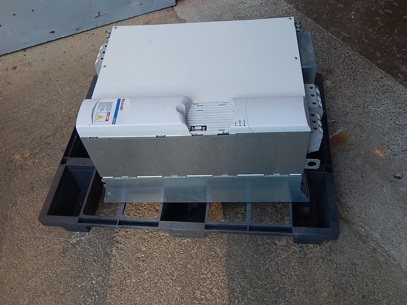 Rexroth RD51.1-4B-055-L-VY-FW ,CFG-RD500-NN-NN/FWA-RD51-A0 04VRS 200HZ