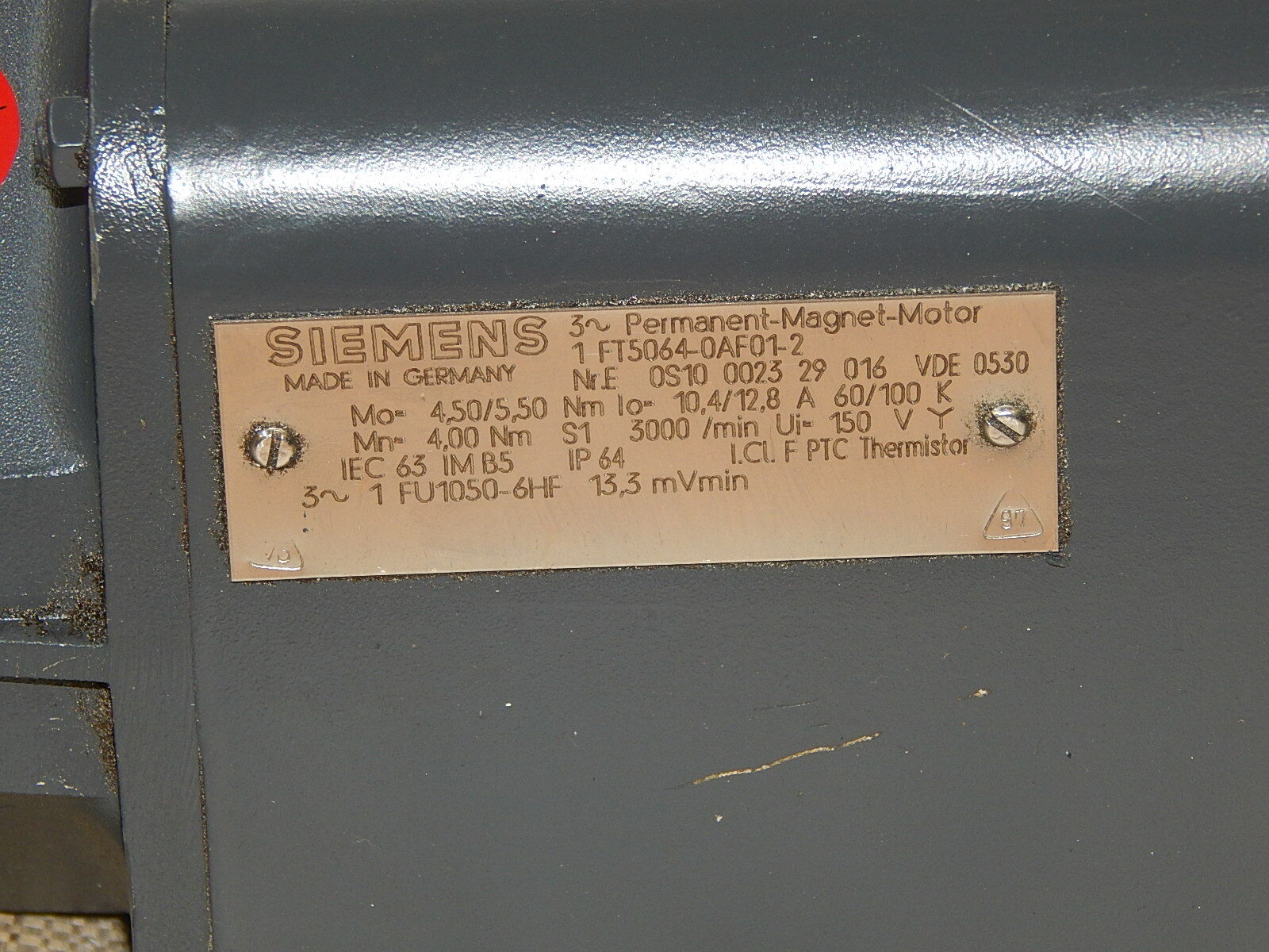 Siemens 3 Permanent-Magnet-Motor 1FT5064-0AF01-2  Used