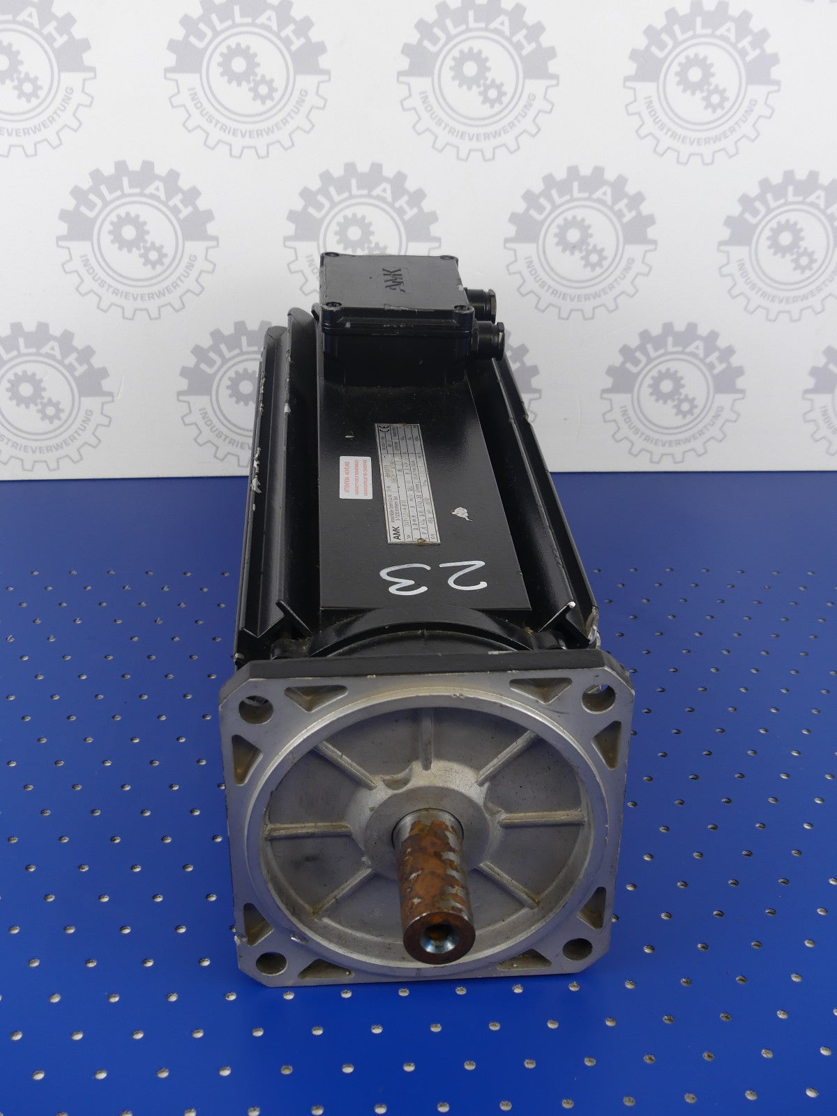 AMK DV7-13-4-I00