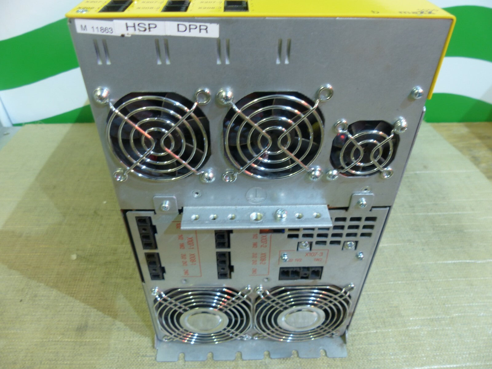 Baumüller BM5807-SG-252112-252112-282111-001-0000-0110-E80(Riss im Ecke)s.Bilder