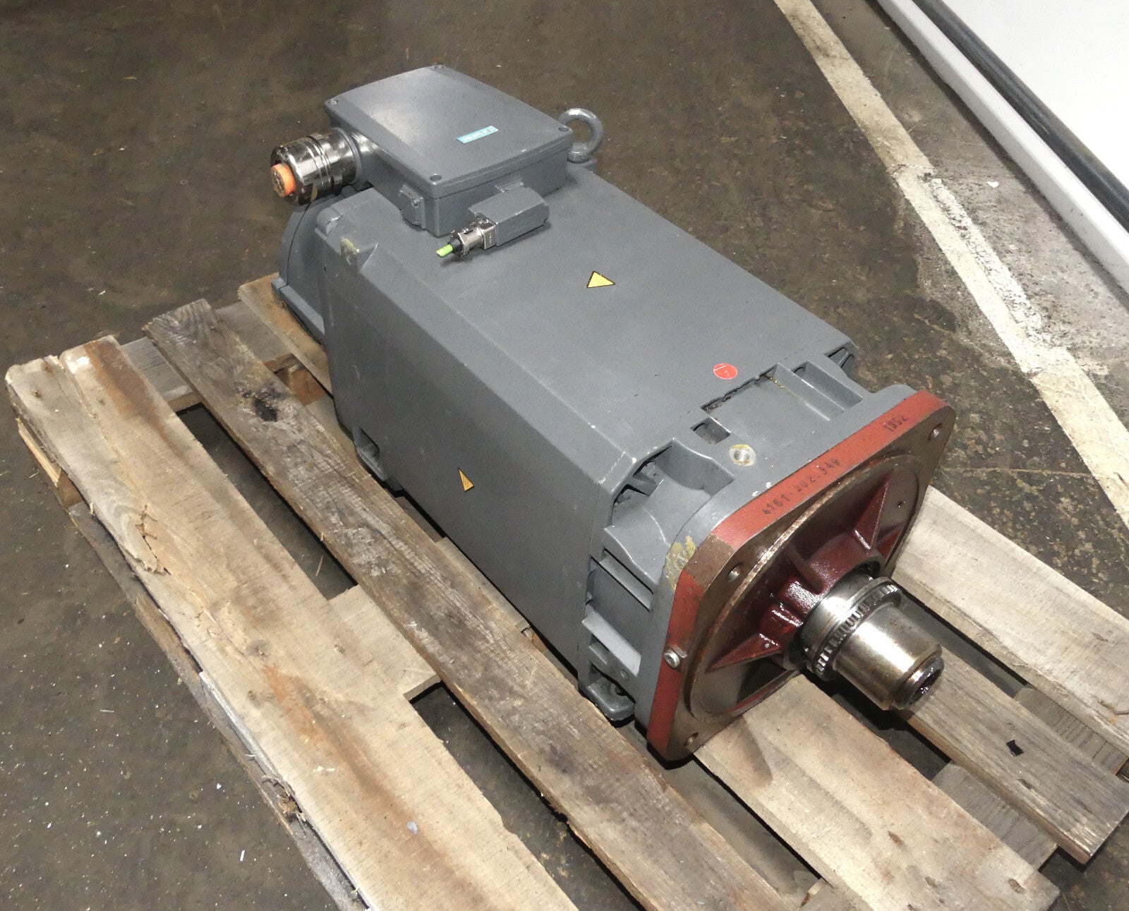 Siemens 1PH8165-1DF03-1BA1