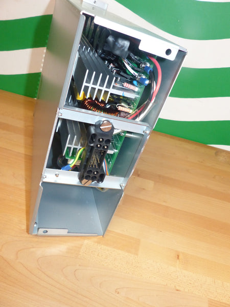 IBM 45W8270  Type. PPS 208V  power module 208V