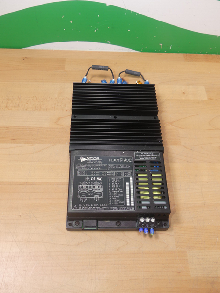 VICOR FLAT PAC VI-PU22-EVV  Netzteil used