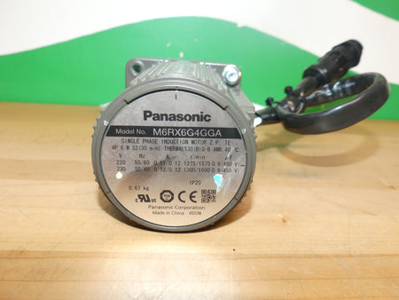 Panasonic AC Motor M6RX6G4GGA mit Panasonic Getriebe MX6G12.5BA