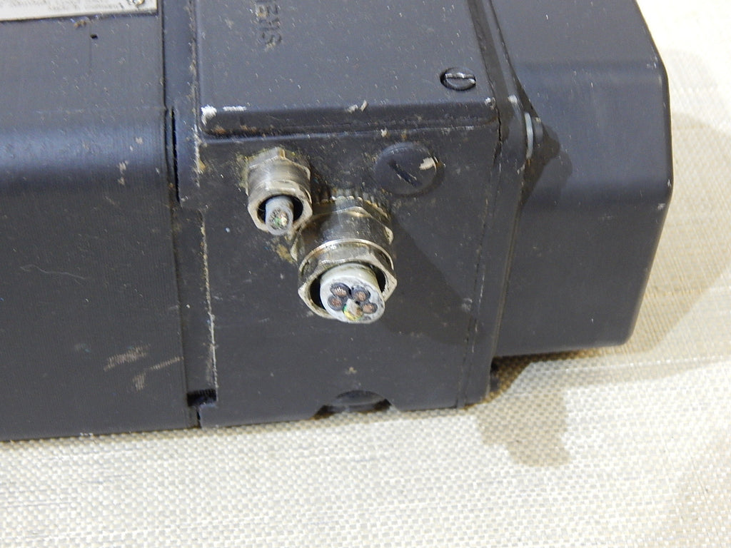 Siemens 3~Permanent Magnet Motor  1 HU3056-0AF01-Z  Used