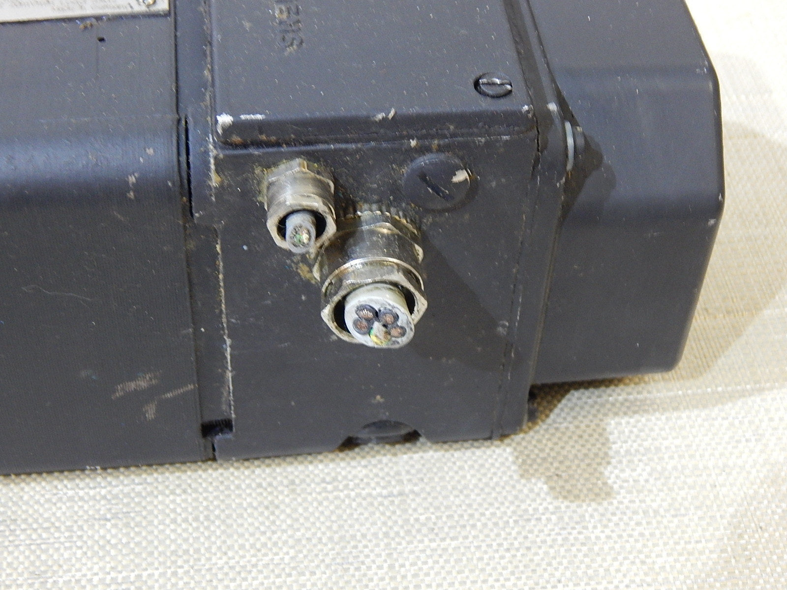 Siemens 3~Permanent Magnet Motor  1 HU3056-0AF01-Z  Used