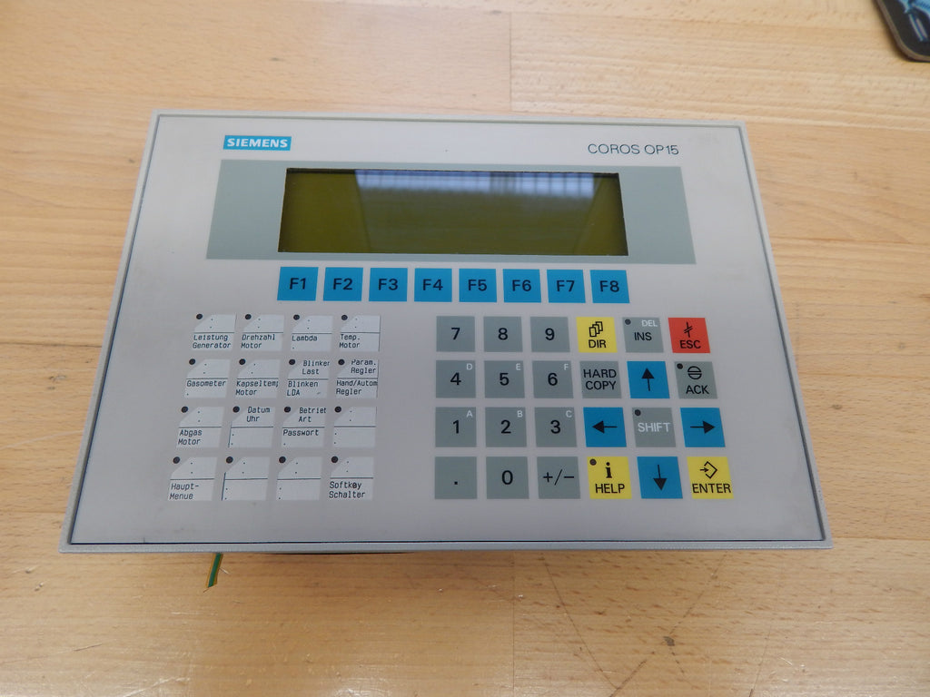 Siemens simatic OP 15-C1 6AV3515-1MA20 // 6AV3 515-1MA20