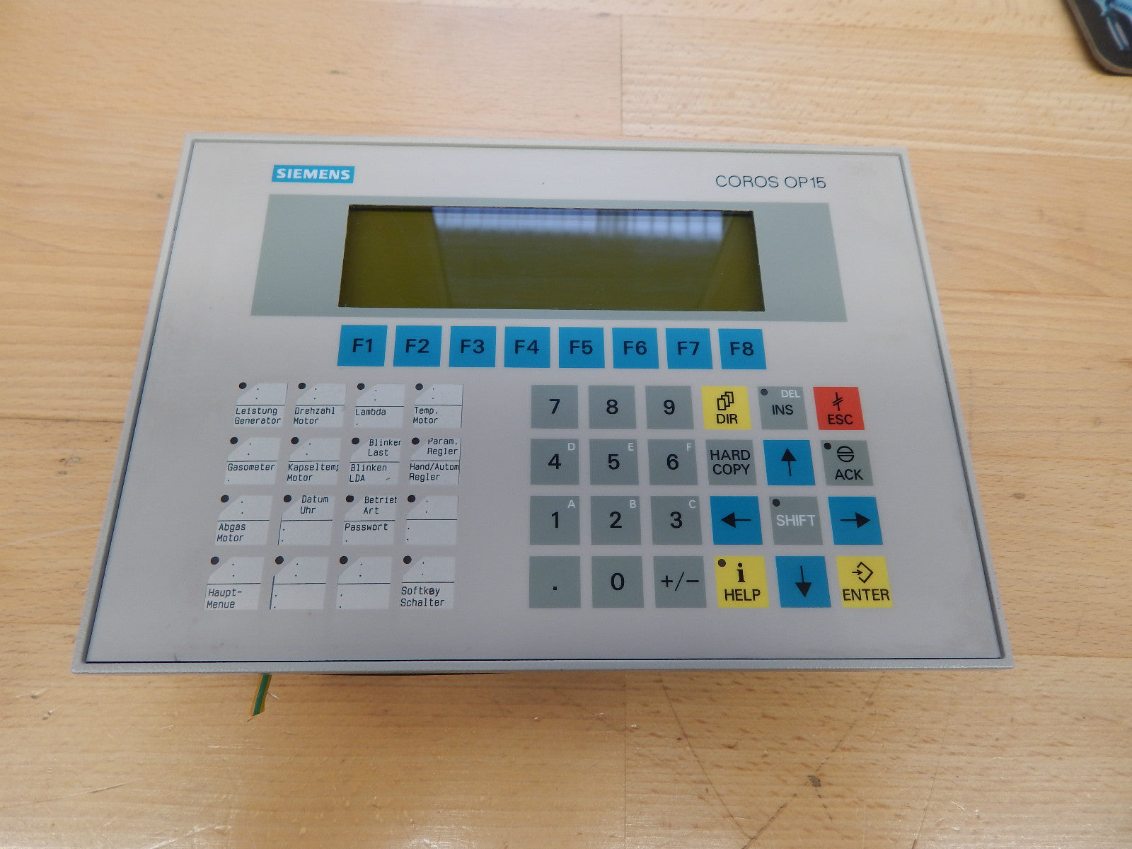 Siemens simatic OP 15-C1 6AV3515-1MA20 // 6AV3 515-1MA20