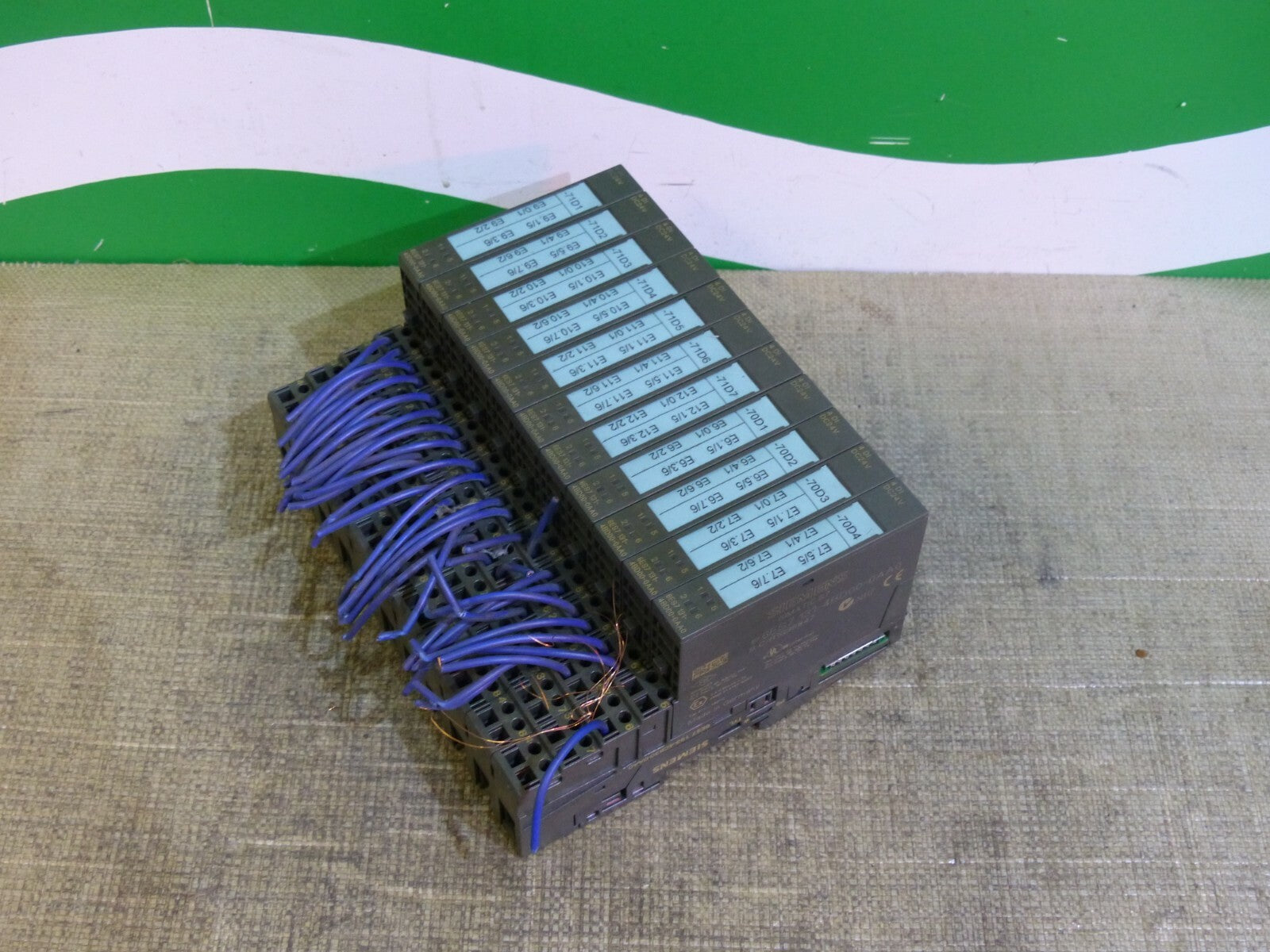 11x Siemens 6ES7 131-4BD00-0AA0 // 6ES7131-4BD00-0AA0