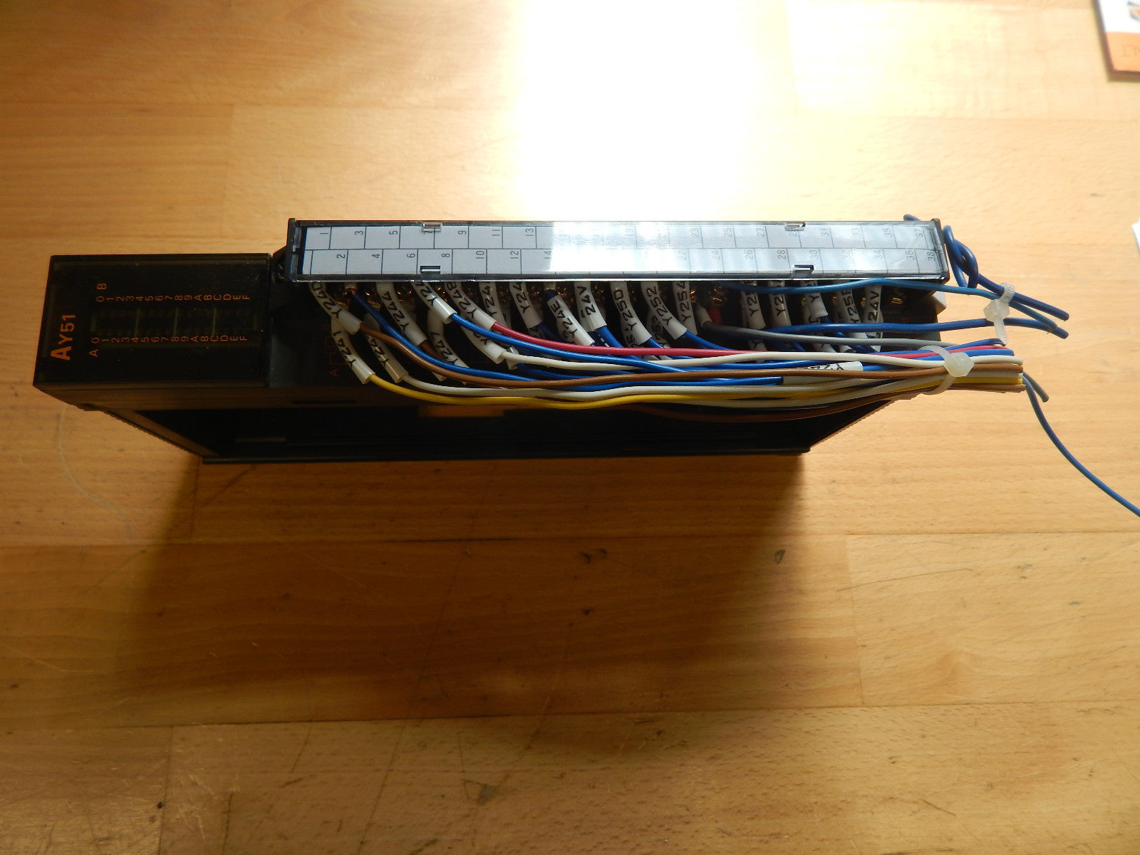 Mitsubishi Melsec AY51 Programmable Controller 