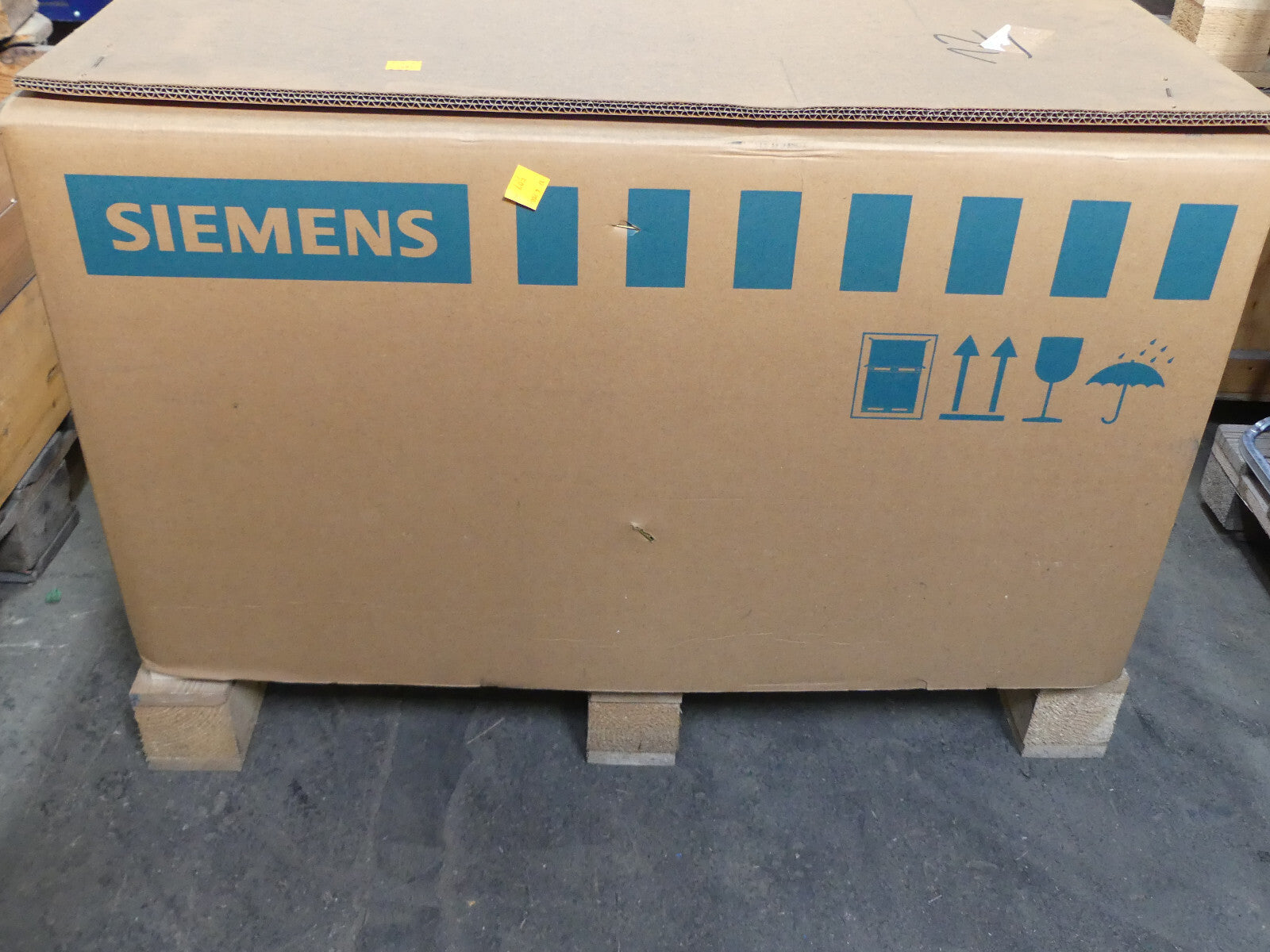 SIEMENS 3~Motor 1PH6167-7ED03-0BK6