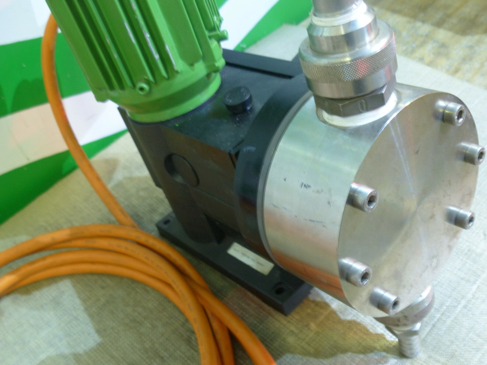  ALLDOS 221-60-10140 + Siemens 1LA7063-4AB99-ZN02