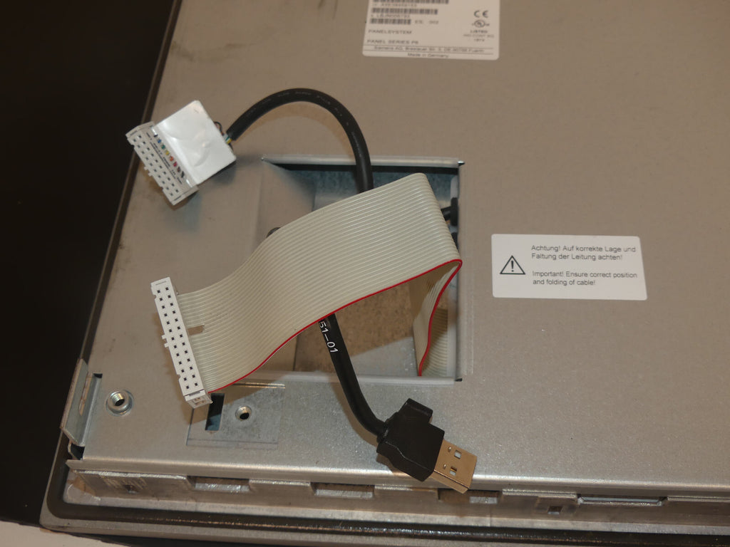 SIEMENS OEP PANEL IPC677C-15 ASE39459153  ES:002 used s.Bilder LEICHT BESCHÄDIGT