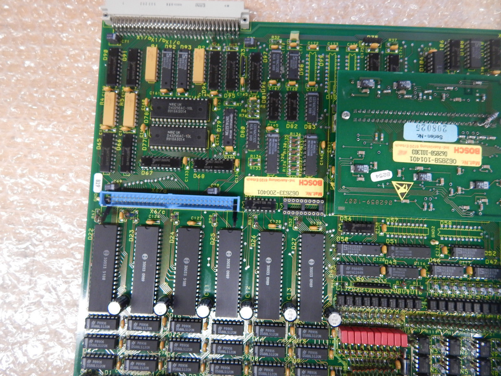Bosch CNC SERVO 6i Mat.Nr.062633-200401//062704-200401