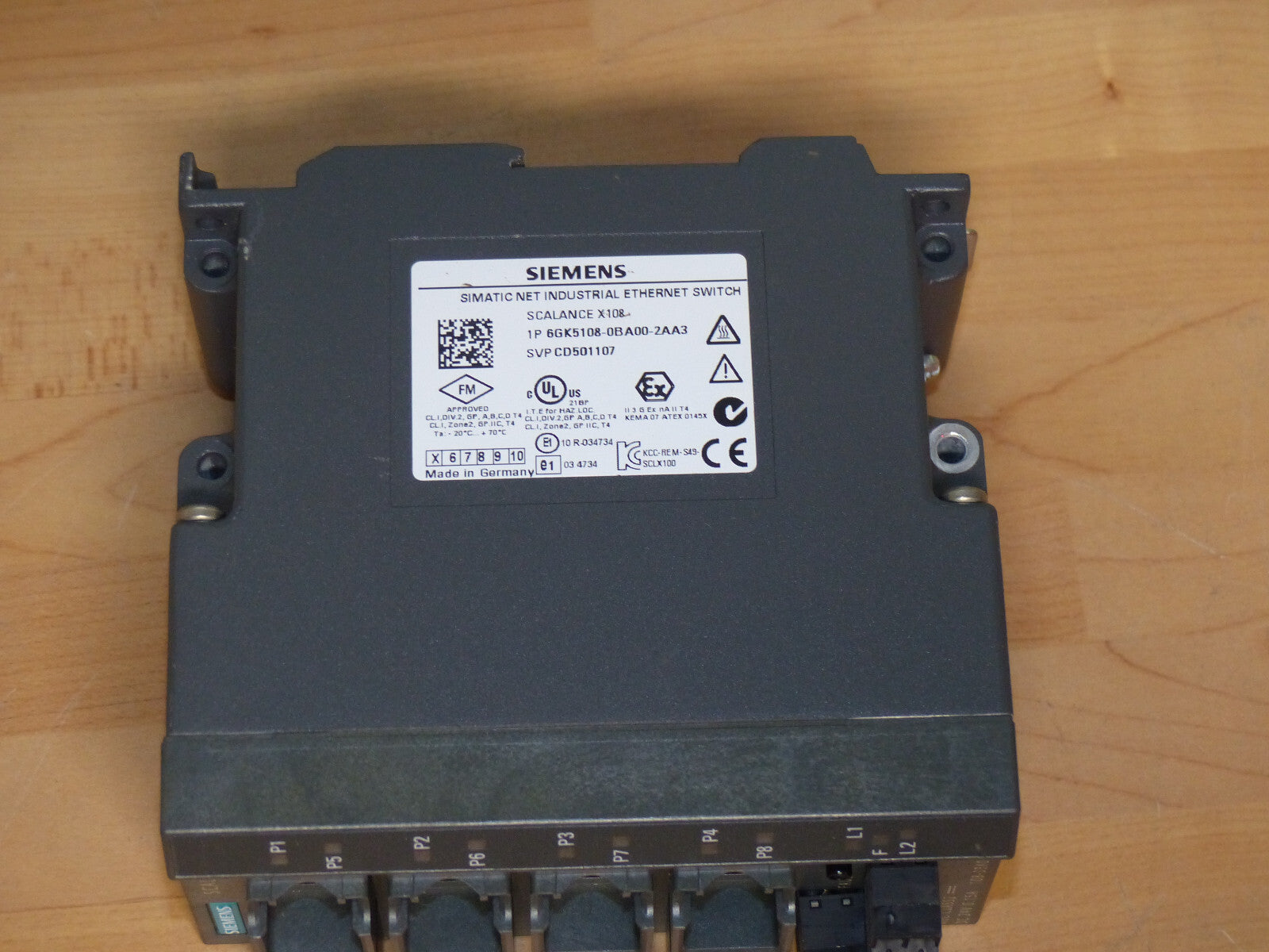 Siemens SCALANCE X108 6GK5108-0BA00-2AA3    6GK5 108-0BA00-2AA3