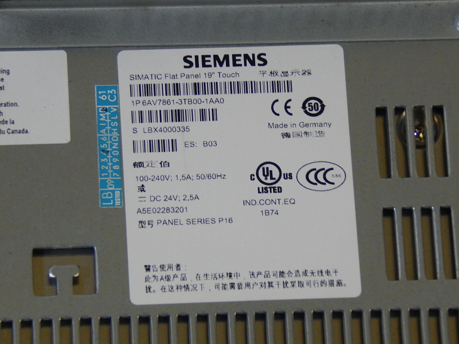 SIEMENS 6AV7861-3TB00-1AA0 // 6AV7 861-3TB00-1AA0 Touch Serie P16 used