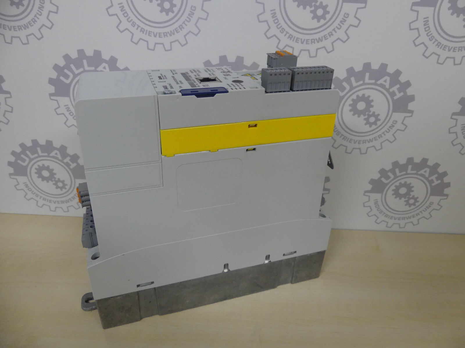 LENZE 8400 E84AAVSCE5514VB0