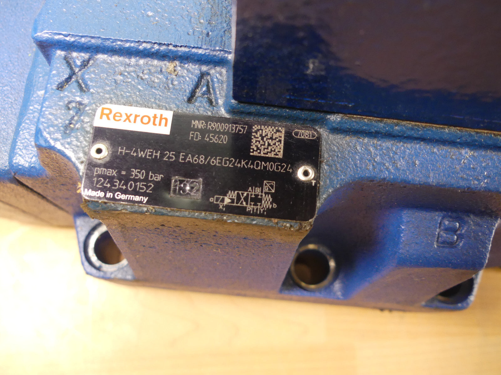 Rexroth  4WE 6 JA62/EG24K4    H-4WEH 25 EA68/6EG24k4QM0G24 s.Bilder
