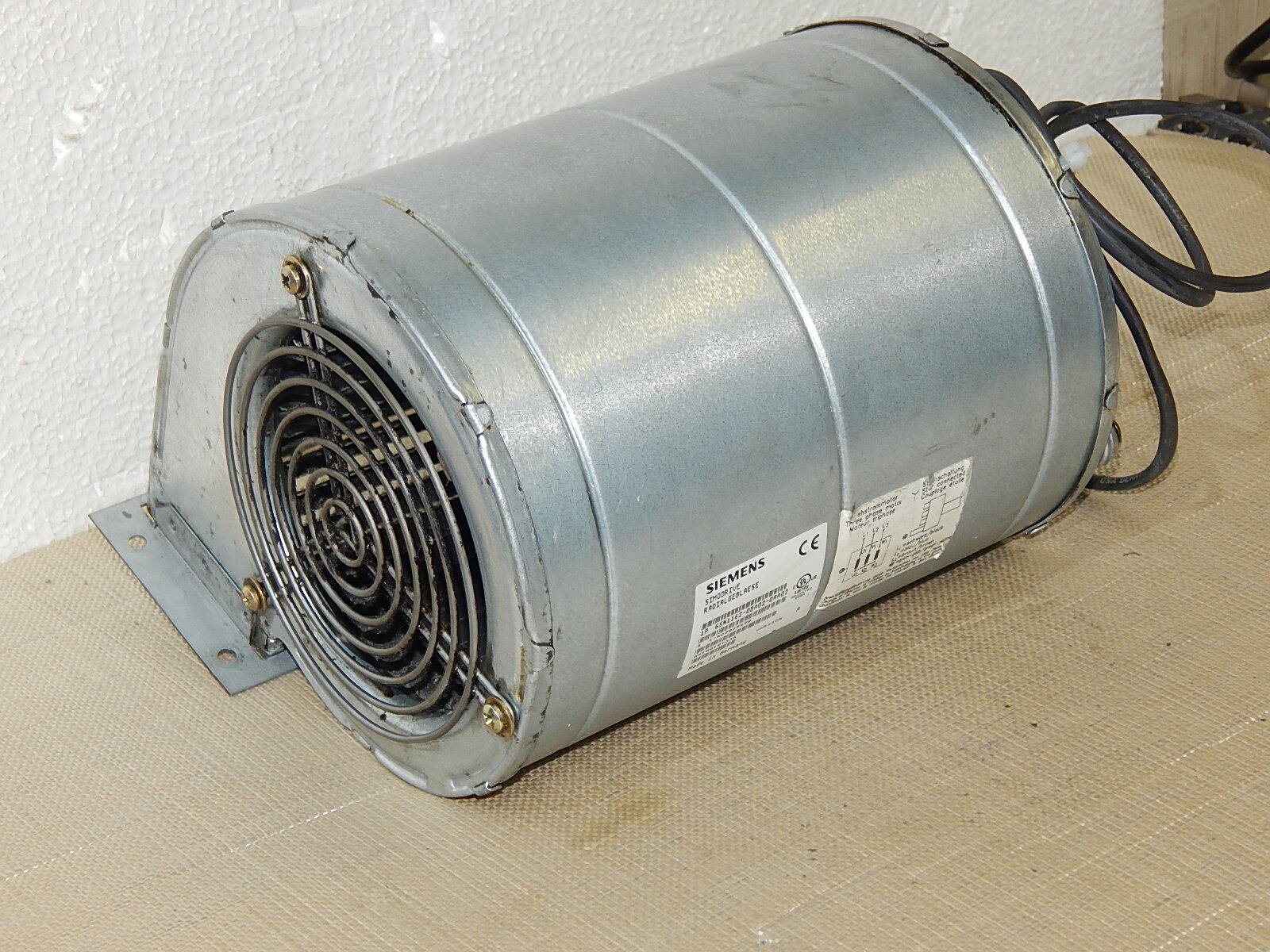 Siemens  Simodrive Radialgeblaese 6SN1162-0BA02-0AA02 used