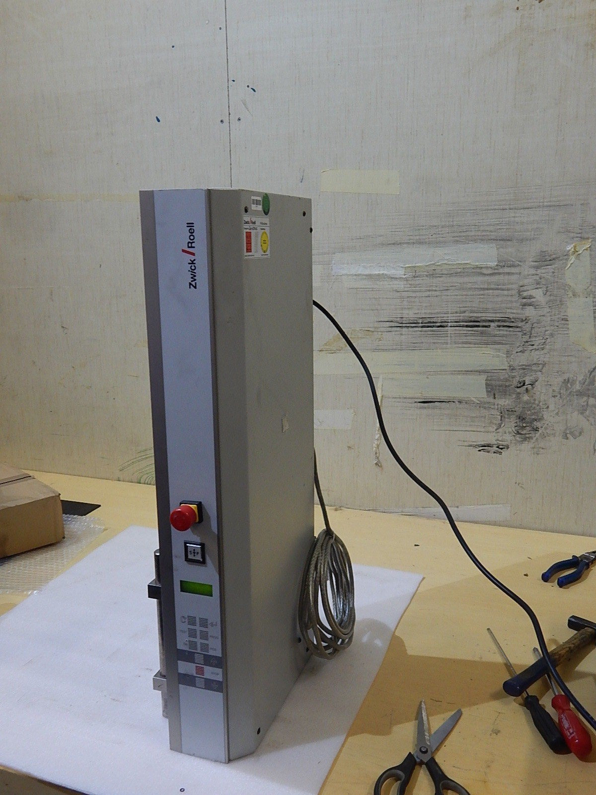 Zwick Roell Steurung Schrank für Härteprüfmaschine BZ050/TH3S  Ungeprüft