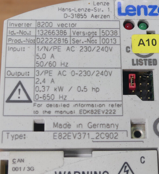 Lenze Frequenzumrichter  E82EV371_2C902