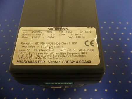 Siemens 6SE3214-0DA40 - Leicht beschädigt