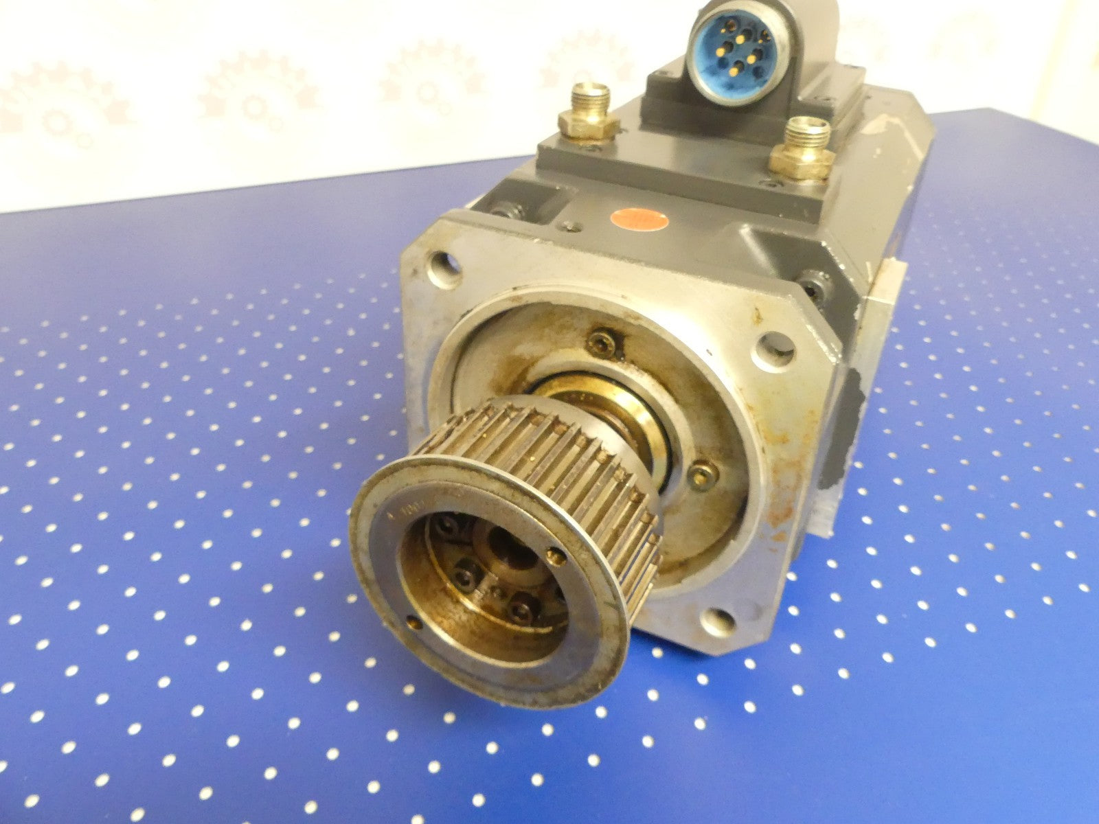 SIEMENS 1FT6084-8WH71-4EG1