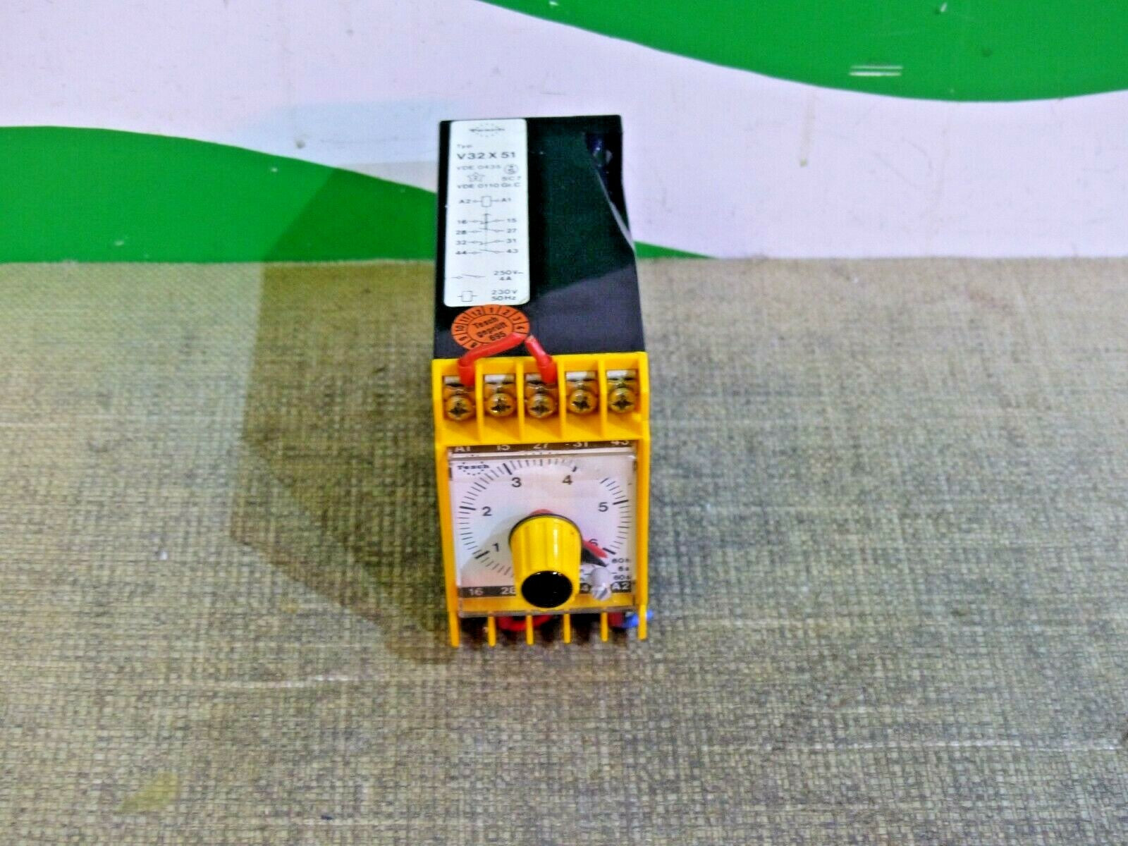 Tesch V32 X 51