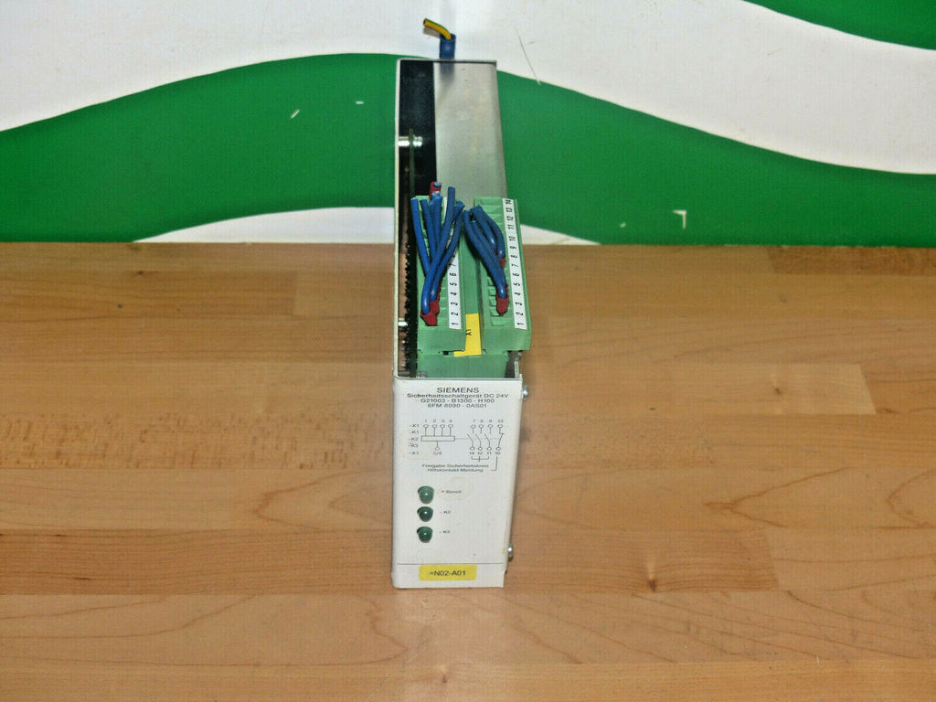 Siemens G21003-B1300-H100 6FM8090-0AS01 Sichherheitsschaltgerät used s.Bilder