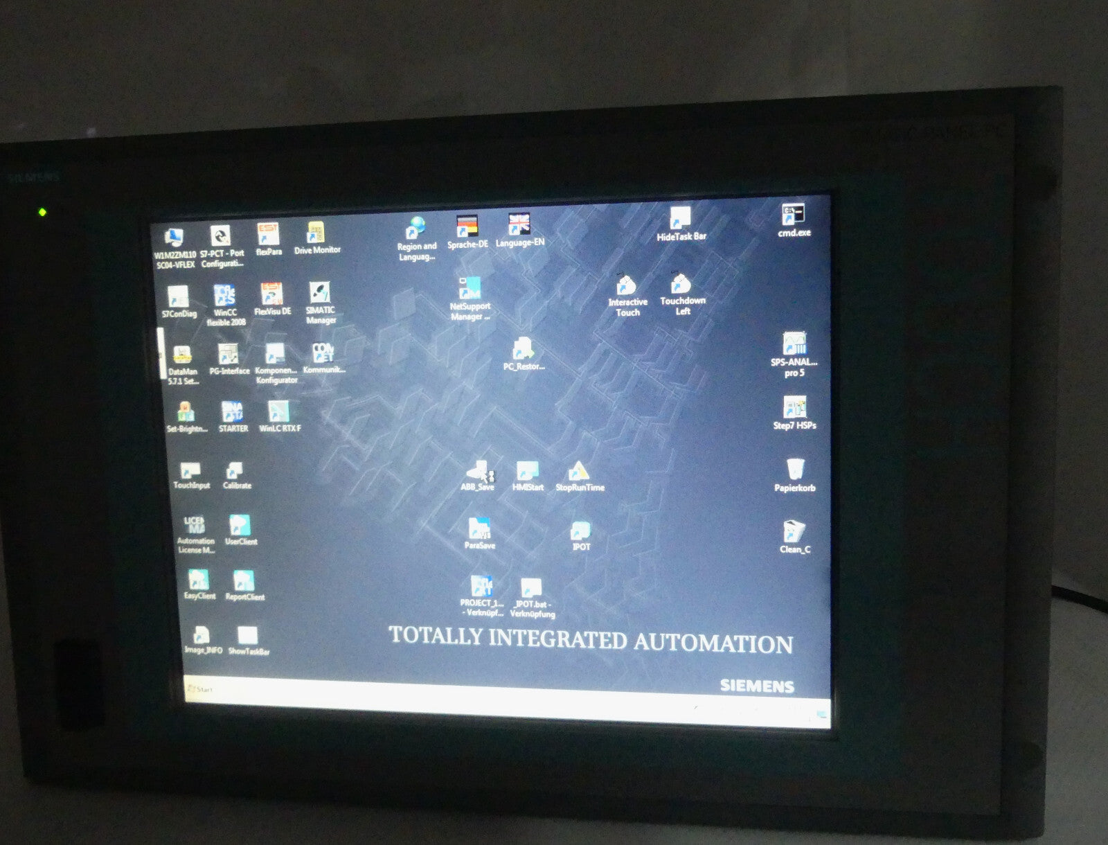 Siemens 6AV7892-0BJ34-0AC0 + panel 15T 677/877 ROHS