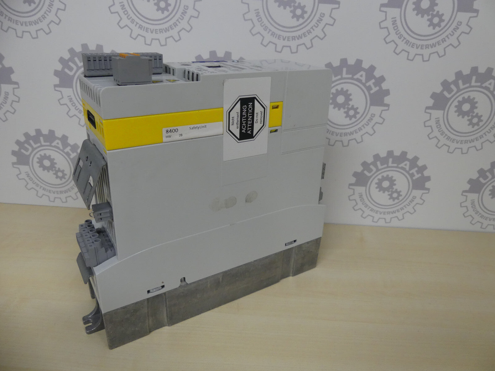 LENZE 8400 E84AAVSCE5514VB0