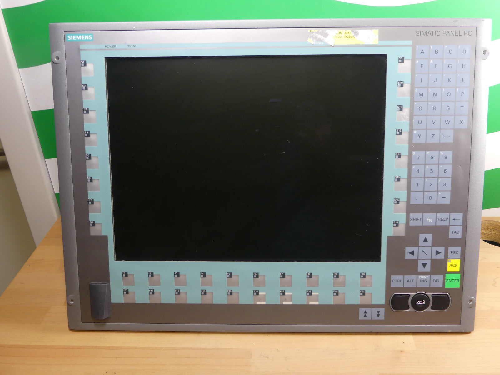 Siemens Simatic 6AV7 423-2AA00-0BK0 HMI IP 677C 15 6AV7423-2AA00-0BK0
