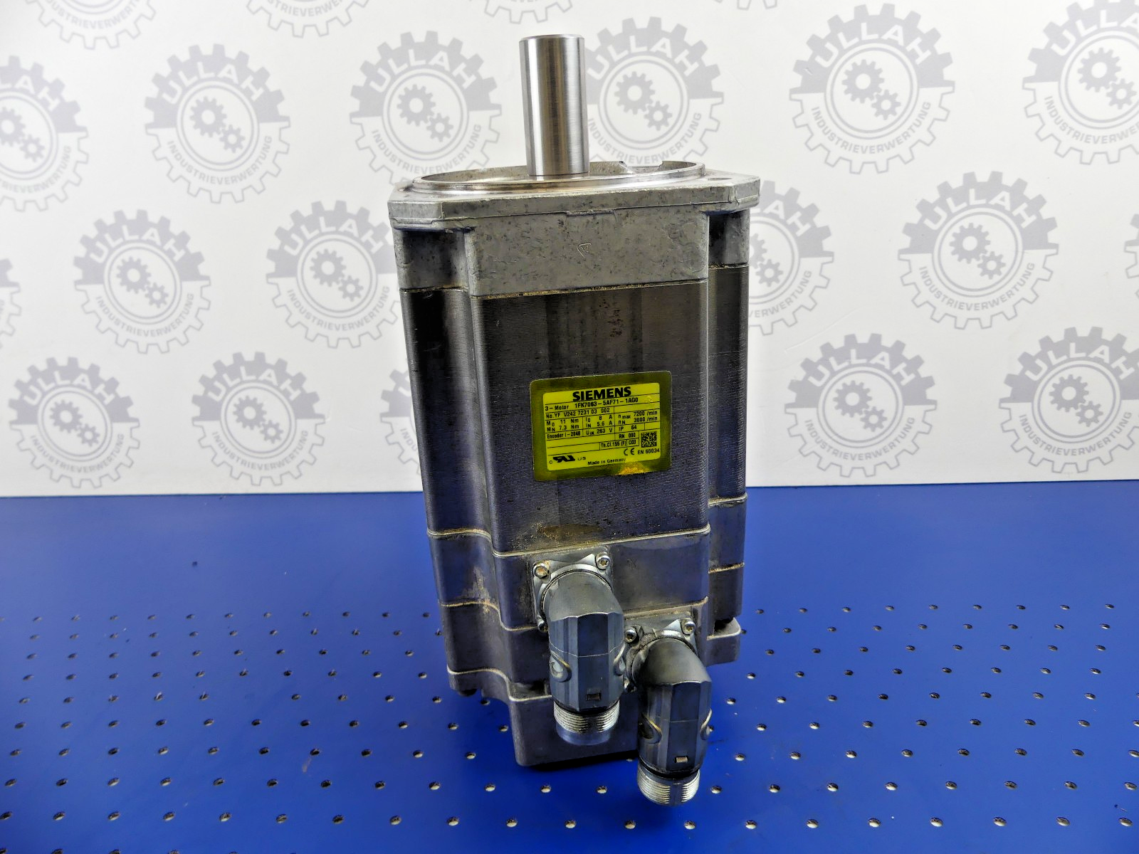 SIEMENS 1FK7063-5AF71-1AG0 LEICHT BESCHADIGT