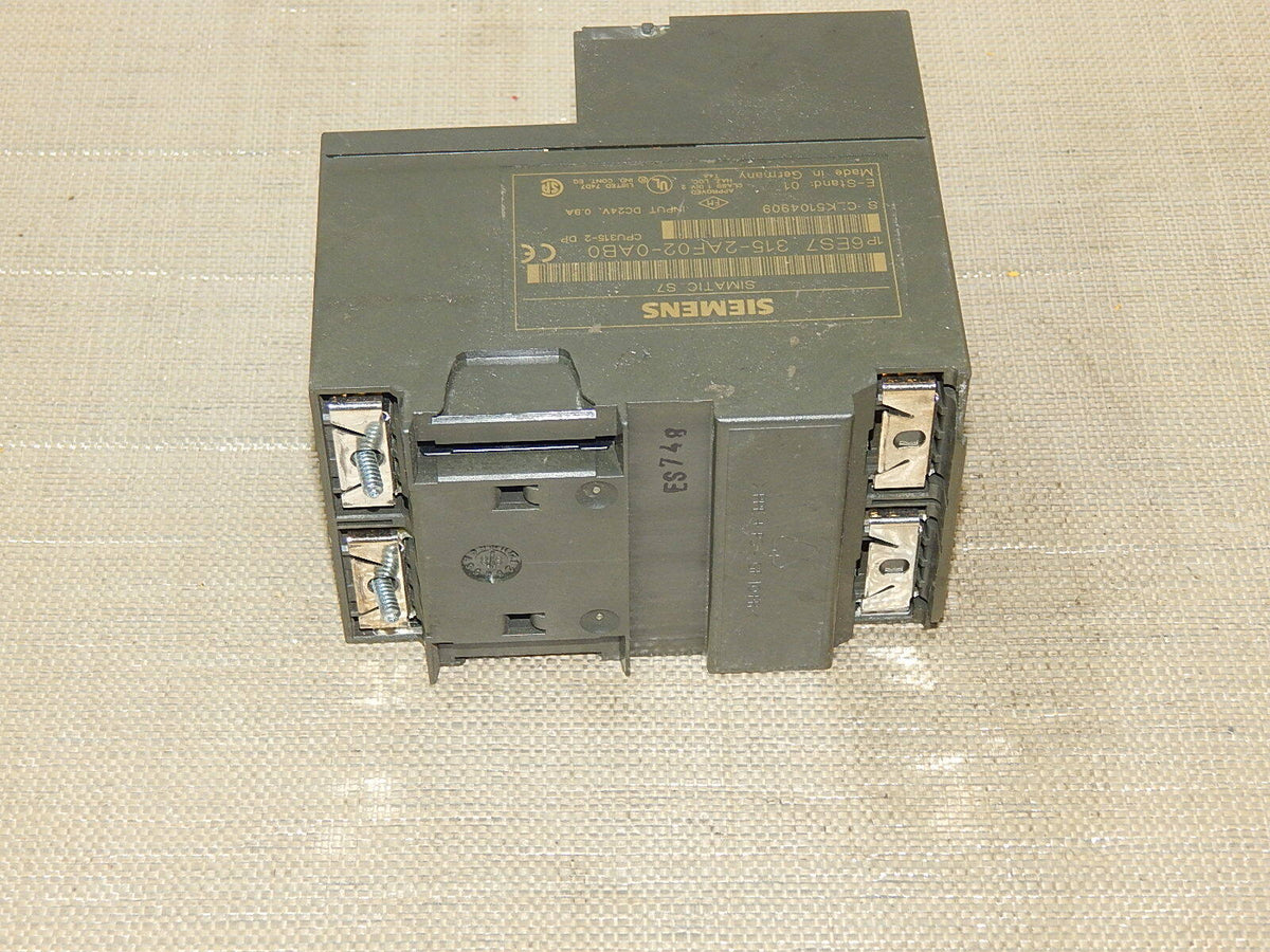 SIEMENS SIMATIC S7 /  6ES7 315-2AF02-0AB0 Ecke gebrochen s.Bilder