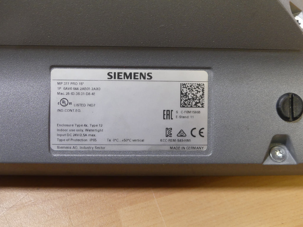 Siemens 6AV6 644-2AB01-2AX0   6AV6644-2AB01-2AX0 leicht beschädigt