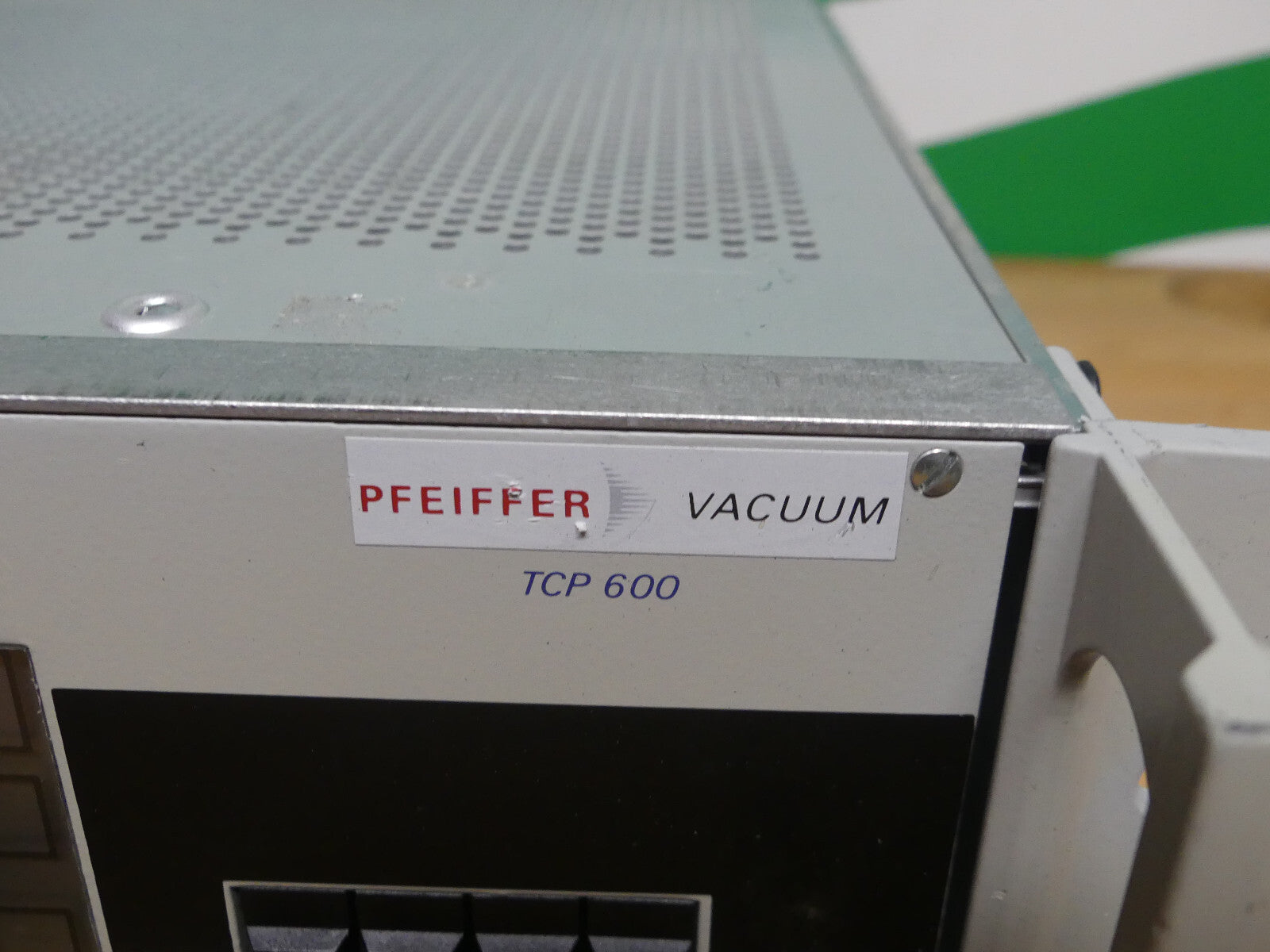 Pfeiffer Vacuum TCP 600 TCP600 Turbo Vakuumpumpe Controller