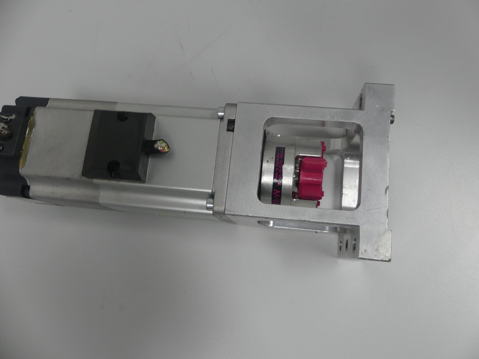 Rexroth MSM031C-0300-NN-M0-CH1 leicht beschädigt. S. Bilder