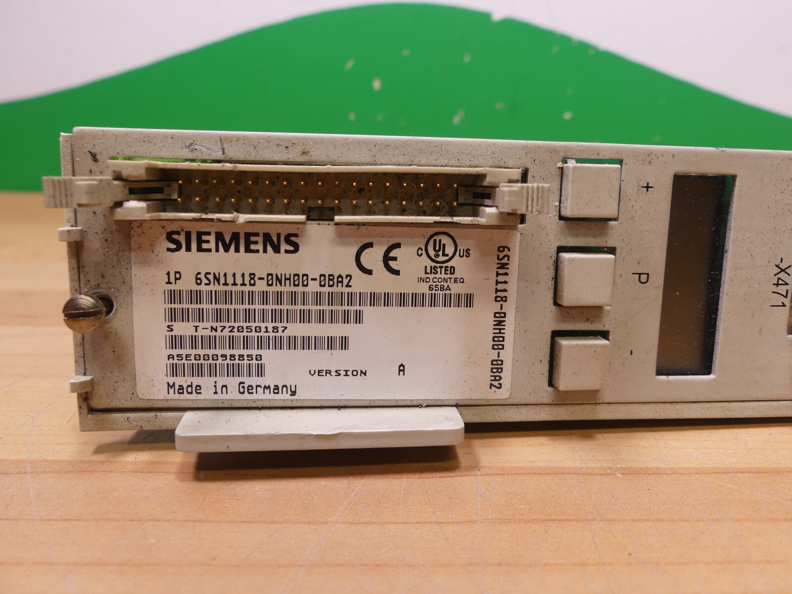 Siemens 6SN1118-0NH00-0BA2 leicht verboegen s.Bilder