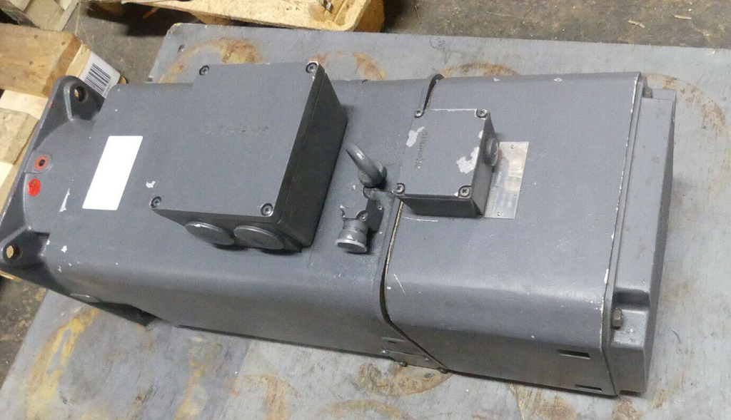 SIEMENS 1PH6135-4NF49-Z