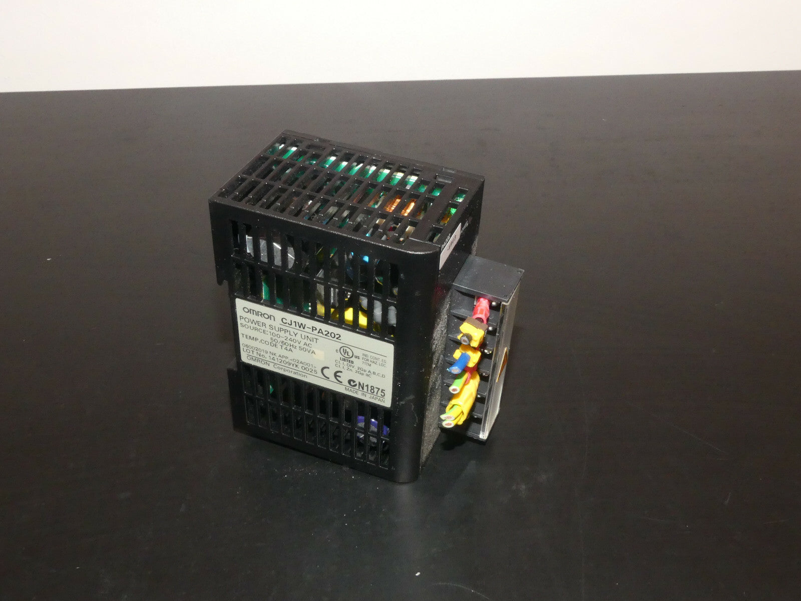 Omron CJ1W-PA202