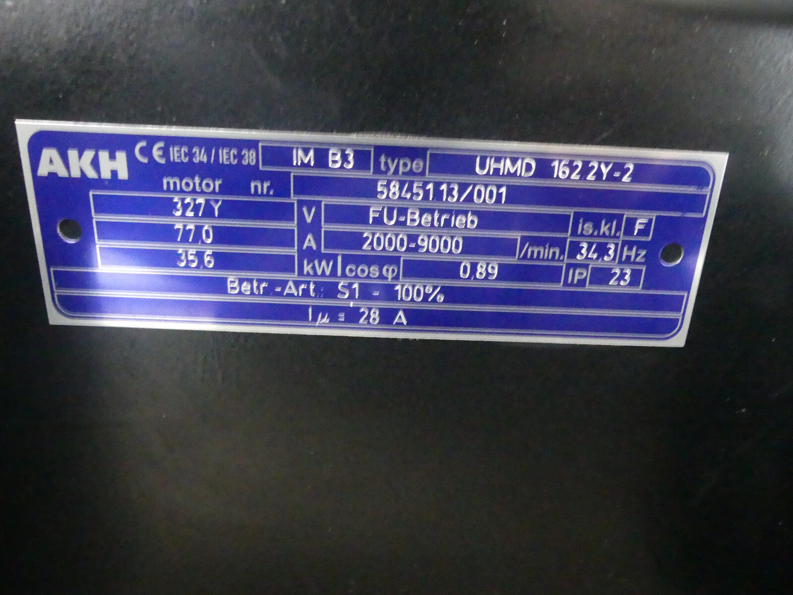 AKH asychron motor UHMD 162 2y-2