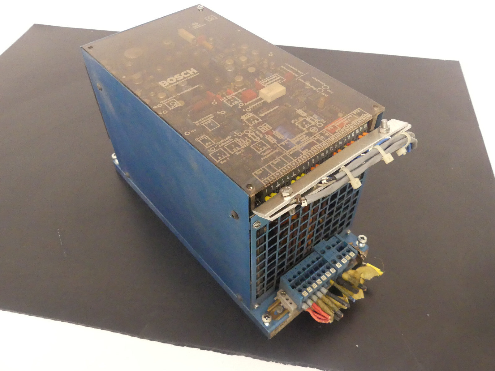 BOSCH Verstärker Servoanrieb TR40/TC235-140V