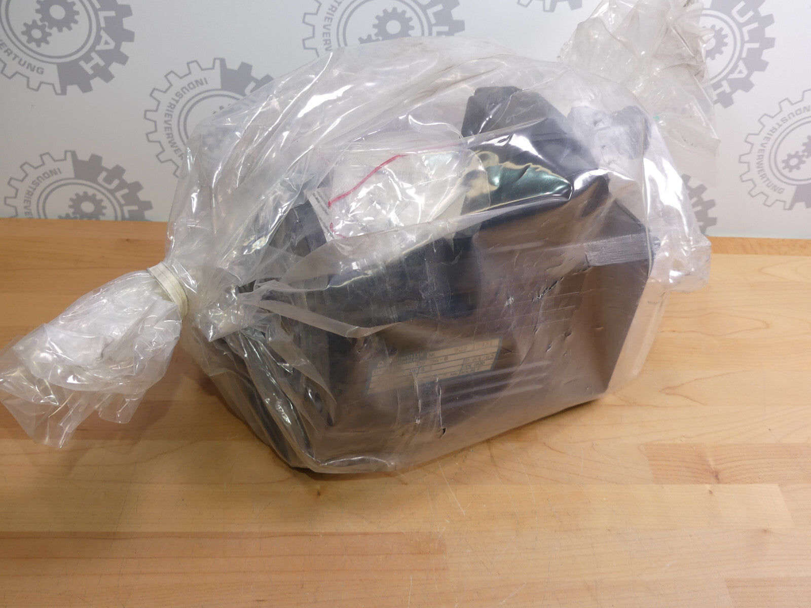 BAUMULLER DS56-B  DS 56-B Synchronous Motor