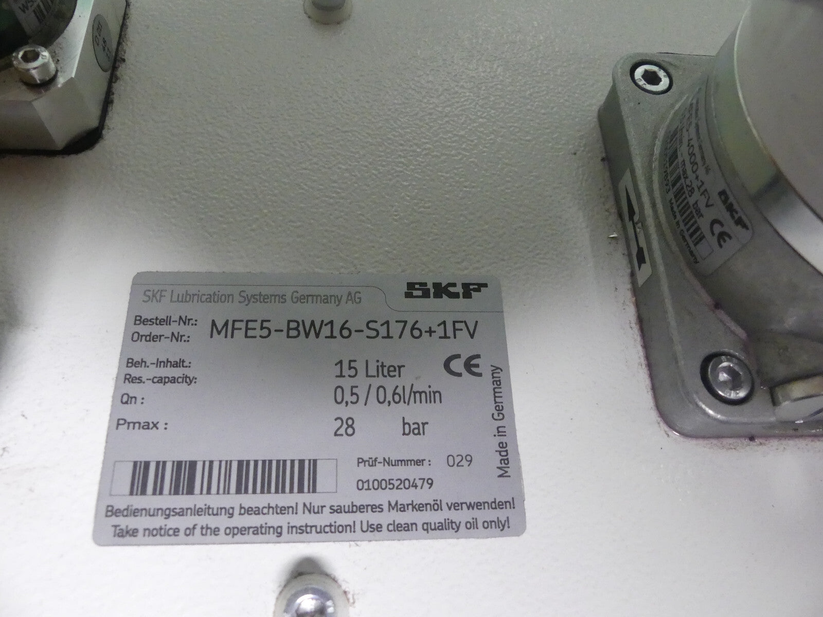 SKF MFE5-BW16-S176+1FV   MFES-4000+1FV   15 Liter Tank