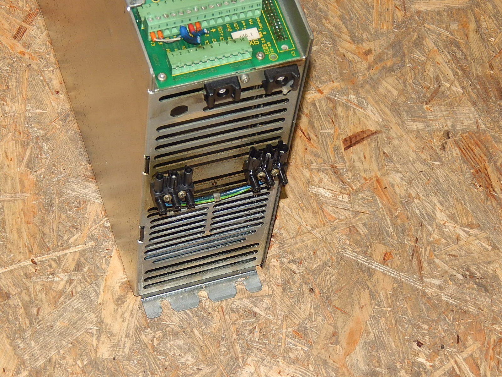 Indramat A.C. Servo Controller TDM 1.2-050-300-W1-000 used