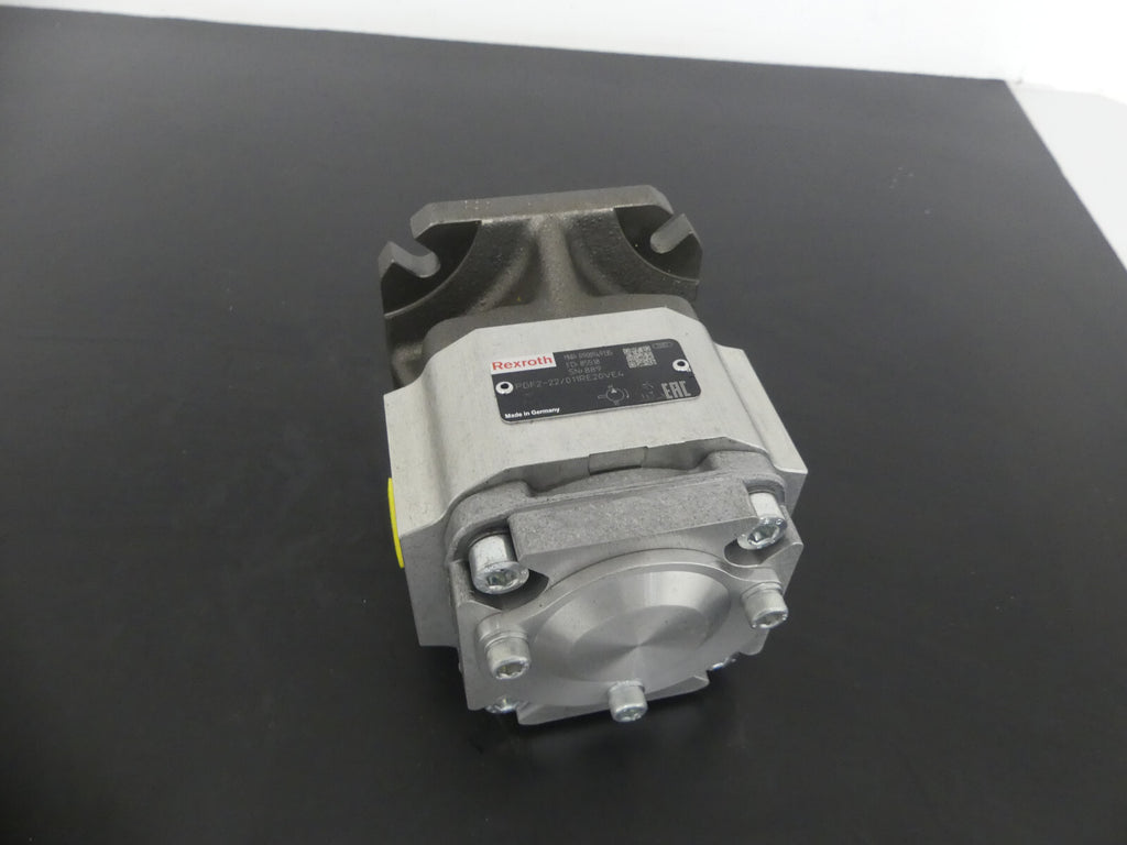 Rexroth R900949135  PGF2-22/011RE20VE4 Hydraulikpumpe